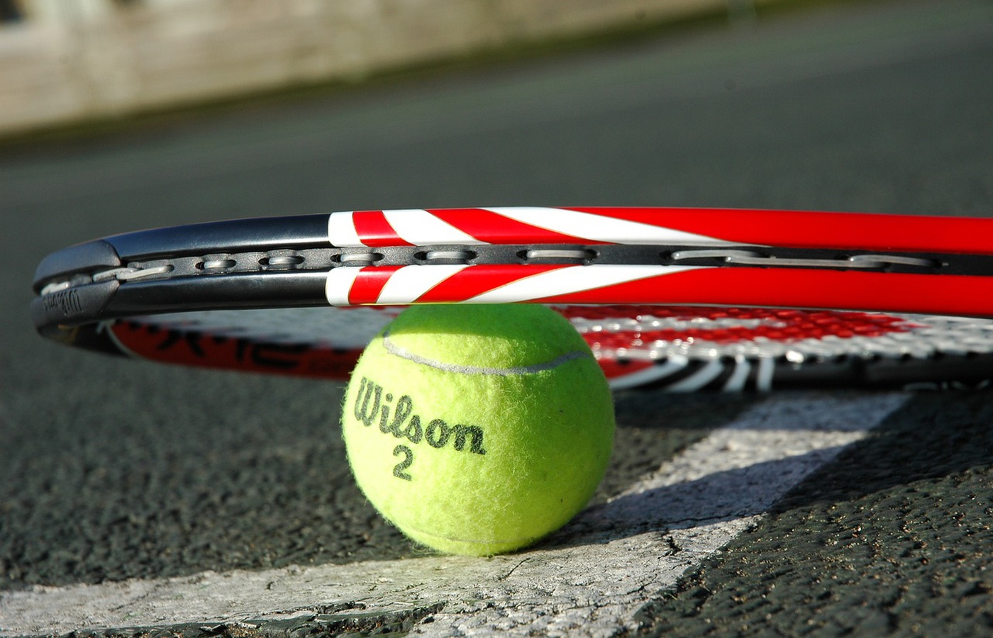 the-most-expensive-tennis-racket-what-pro-owns-it-brick-thistle