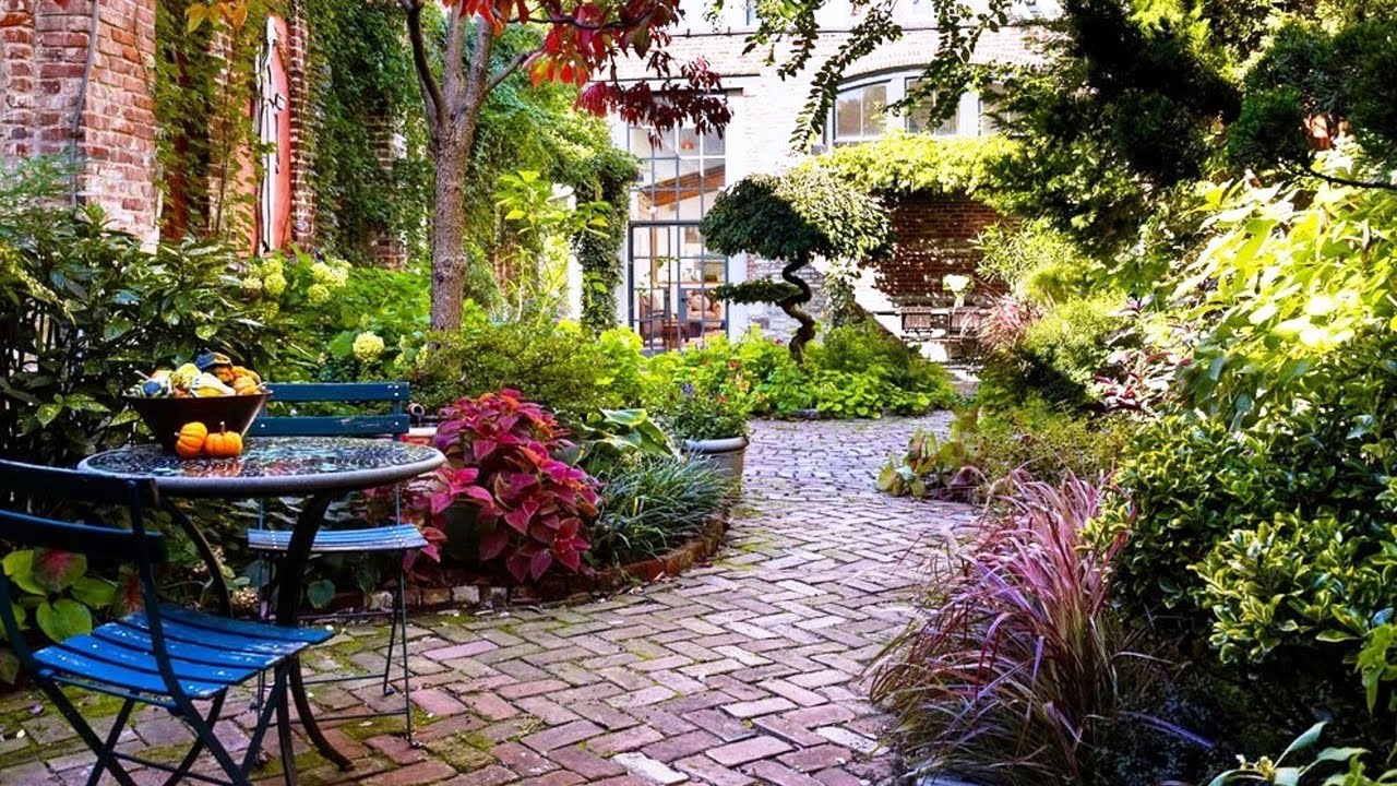 English Courtyard Garden